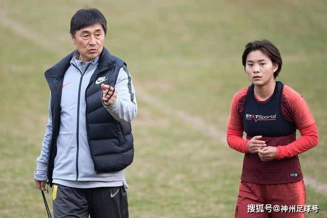 切尔西处罚轻微，曼城面临严峻考验